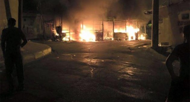 İzmir’de Otobüse Molotoflu Saldırı