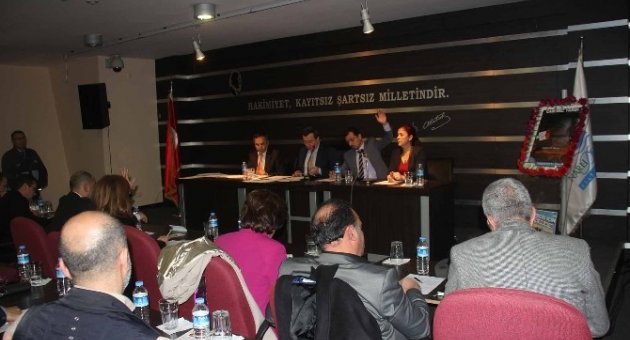İzmir’de Yaşar Kemal’in İsmi Yaşatılacak