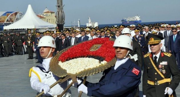 İzmir’de Zafer Coşkusu Başladı