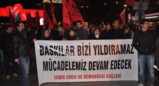 İzmir’deki ’laik Ve Bilimsel Eğitim’ Eylemi