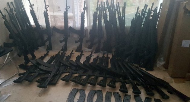 İzmir’e Kargoyla Cephanelik Getirmişler