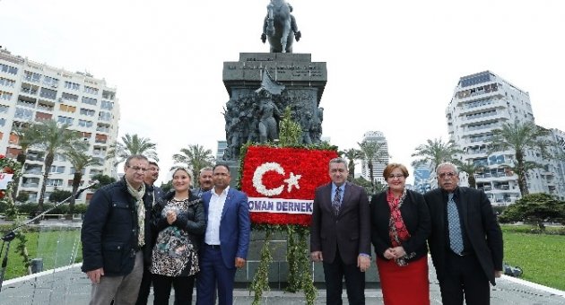 İzmirli Romanlardan Çifte Kutlama
