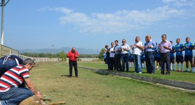 İznikspor Sezonu Dualar Eşliğinde Açtı