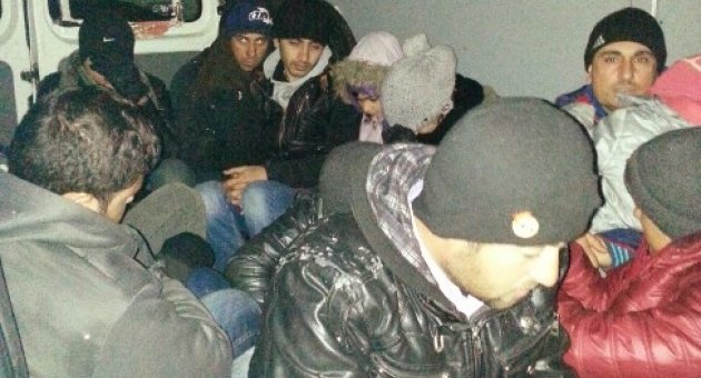 Jandarma Kaçak Göçmenlere Geçit Vermiyor