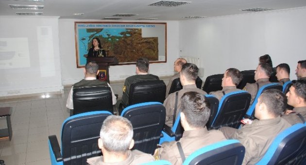 Jandarmaya Kadına Yönelik Şiddetin Önlenmesi Anlatıldı