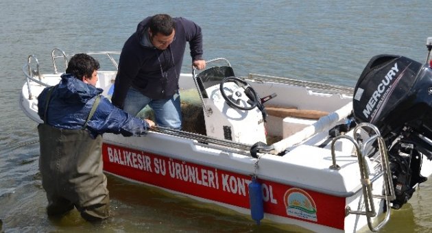 Kaçak Balık Avlayanlara Geçit Yok