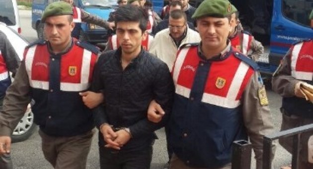 Kaçak Göçmenlere Jandarmadan Şafak Operasyonu