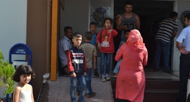 Kaçaklar Otobüsleri Feribot Kuyruğunda Arızalanınca Yakalandı