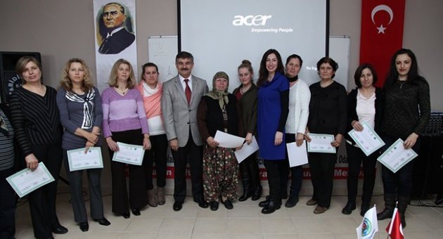 Kadın Çiftçiler Sertifikalarını Aldı