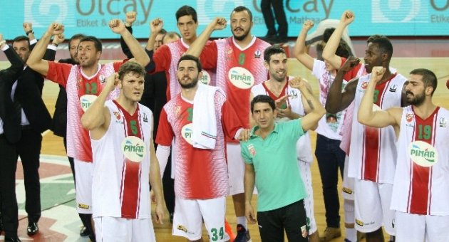 Kaf-kaf Avrupa’da 3’te 3 Peşinde