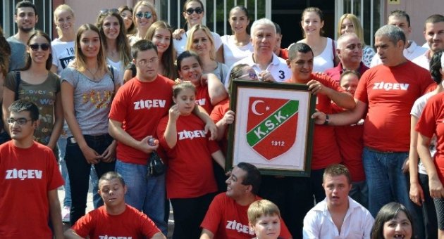 Kaf-kaf’tan “özel” Ziyaret
