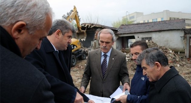 Kağıt Üzerindeki Yollar Gerçek Oluyor