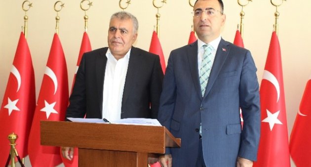 Kalkınma Bakanı Doğan, İzmir Valisi Toprak’ı Ziyaret Etti