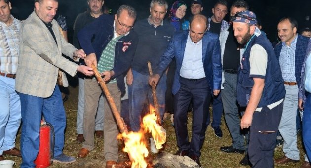 Kamp Ateşini Başkan Edebali Yaktı