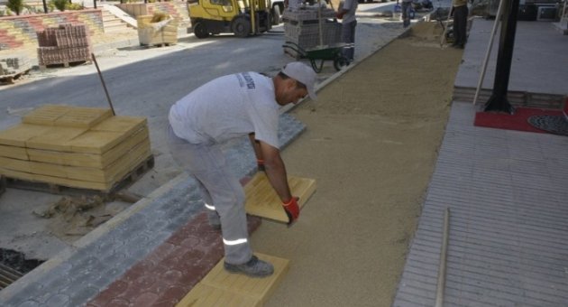 Kapaklı’da Kaldırımlar Yenileniyor