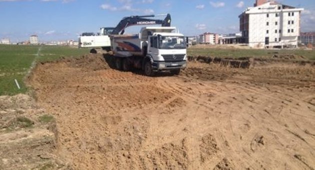 Kapaklı’da Kız Meslek Lisesi İçin İlk Kazma Vuruldu