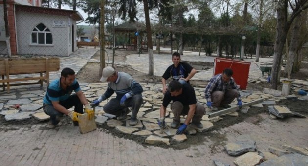 Kapaklı’da Parklara Düzenleme Yapılıyor