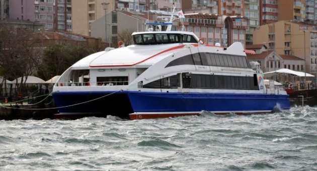 Kar Ve Fırtına Deniz Ulaşımını Aksattı