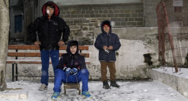 Kar Yağışı Çocuklara Büyük Sevinç Yaşattı