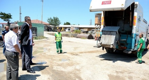 Karacabey Belediyesi’ne Çöp Konteynırı Yıkama Ve Dezenfekte Aracı