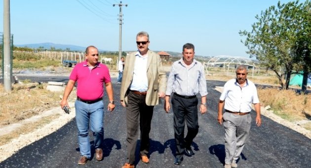 Karacabey Belediyesi’nin Asfaltlama Çalışmaları Sürüyor