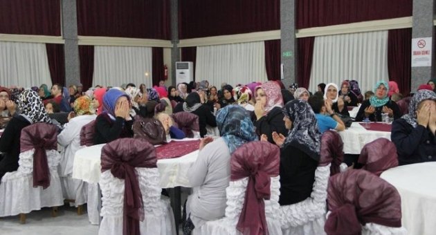 Karadeniz İlleri Kültür Yardımlaşma Ve Dayanışma Derneği Şehitler İçin Mevlit Okuttu