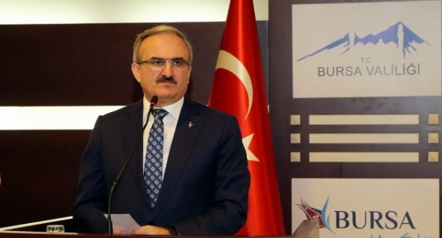 Karaloğlu, Şampiyonları Ödüllendirdi