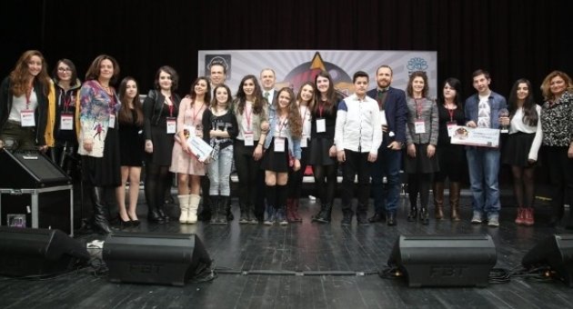 Karaoke Yarışması’nda Ödüller Sahiplerini Buldu