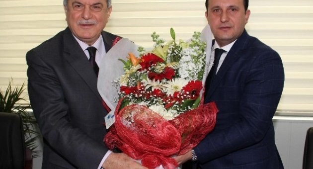 Kardeş Başkan Karaosmanoğlu’ndan Menderes’e Ziyaret