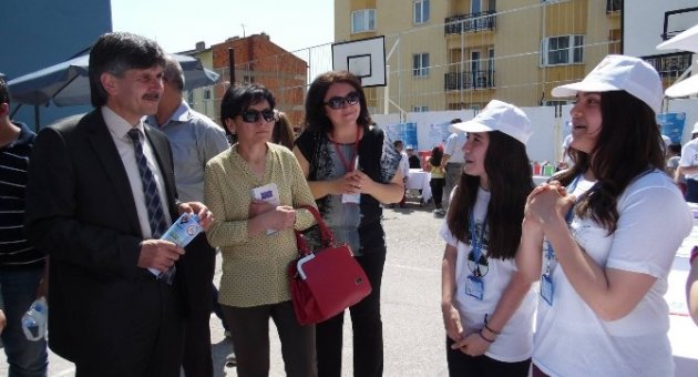 Karesi Ortaokulu’nda Bilim Fuarı