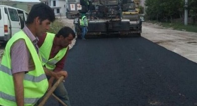 Karesi’de Asfalt Mesaisine Devam