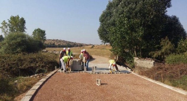 Karesi’de Yol Çalışmaları