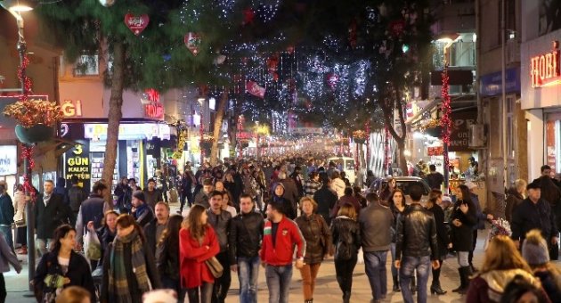Karşıyaka, 2016 İçin Süslendi