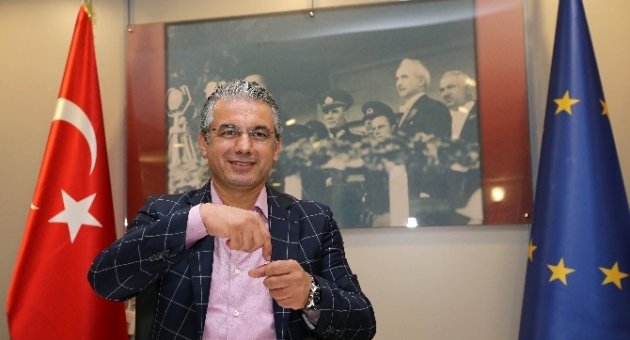 Karşıyaka Belediyesi Personeli İşaret Dili Öğrendi