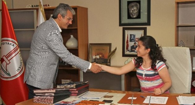 Karşıyaka Belediyesi’nin Başkanlık Koltuğu Bu Kez Gençlerin