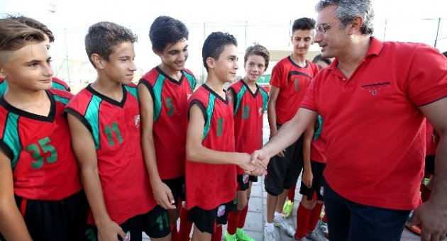 Karşıyaka’da Altyapıya ‘başkan Akpınar’ Morali