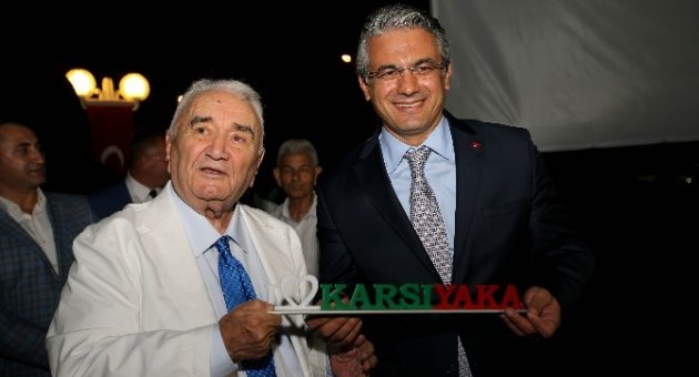 Karşıyaka’da Dr. Sedat Akman’a ’vefa’ Gecesi