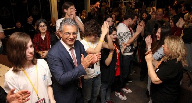 Karşıyaka’da Kent Tesisleri Yılbaşına Hazır