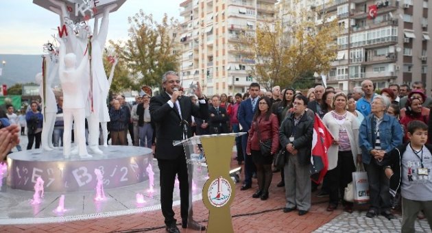 Karşıyaka’da Öğretmenler Parkı Açıldı