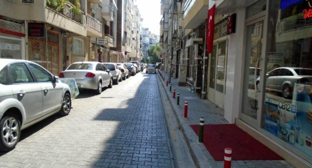Karşıyaka’da Yaya Yolu Ve Okul Önlerine Özel Önlem