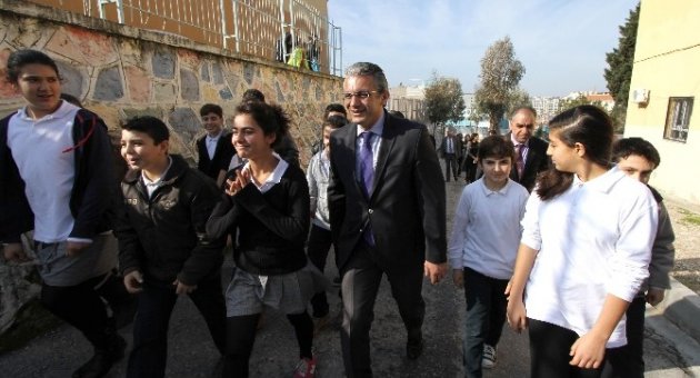 Karşıyaka’nın Okulları Artık Daha Güvenli