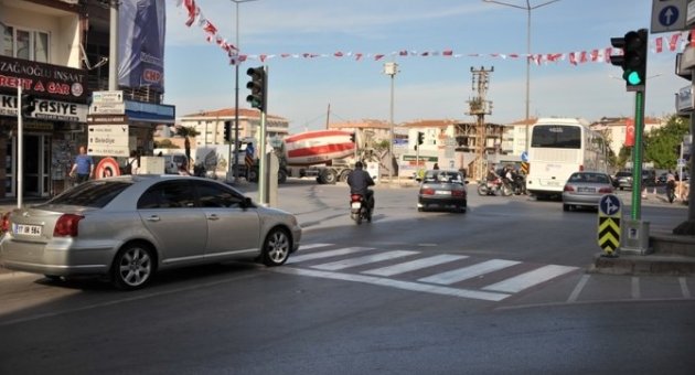 Kavşaklara Led’li Sinyalizasyon Sistemi