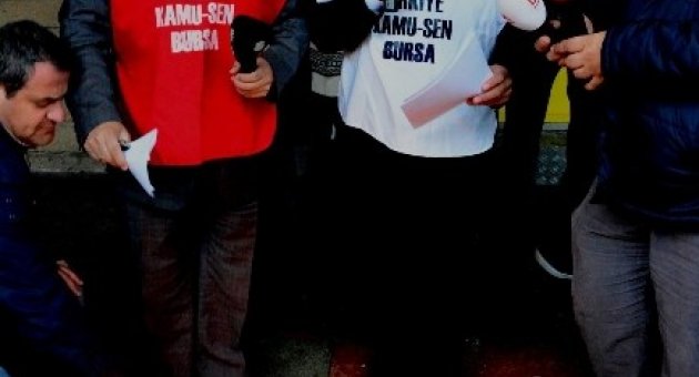 Kaybolan Paralar İçin Mangalda Para Yaktılar