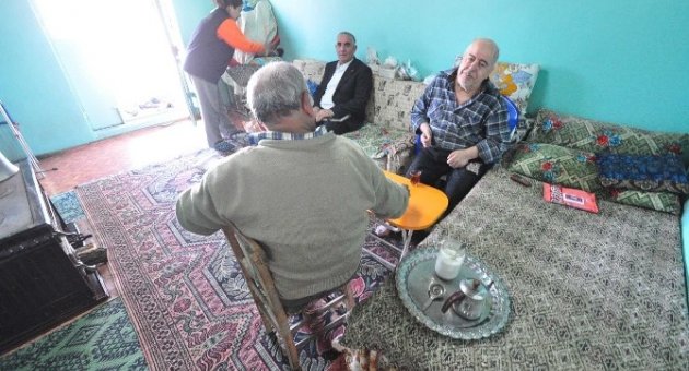 Kemalpaşa’da Bakıma Muhtaçlara Yardım Eli