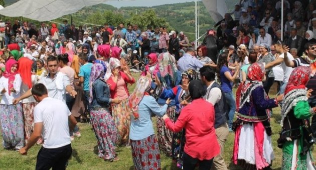 Kepsut’ta Yörük Şöleni İlgi Gördü