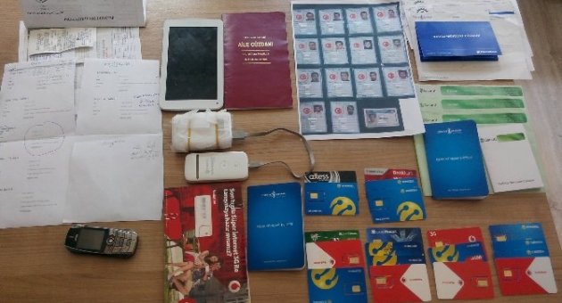 Kılıktan Kılığa Girip, Kayıp 15 Kişinin Kimliğiyle 1 Milyon Kredi Çeken Şüpheli Tutuklandı