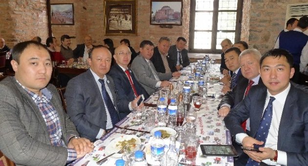 Kırgızlar Türk Yatırımcıları Rusya Birliği’ne Çağırıyor