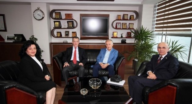 Kırklareli Valisi Civelek’ten Tredaş’a Ziyaret