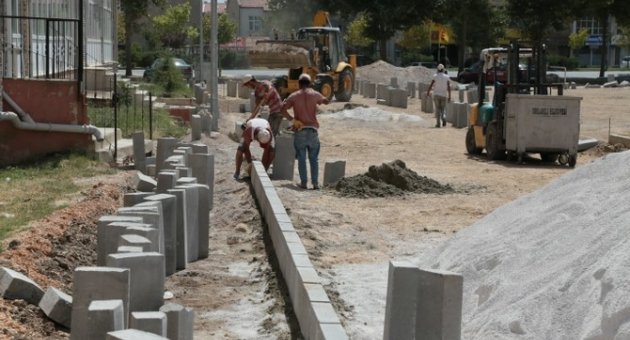 Kırklareli’de Yol Ve Kaldırım Düzenlemeleri Sürüyor