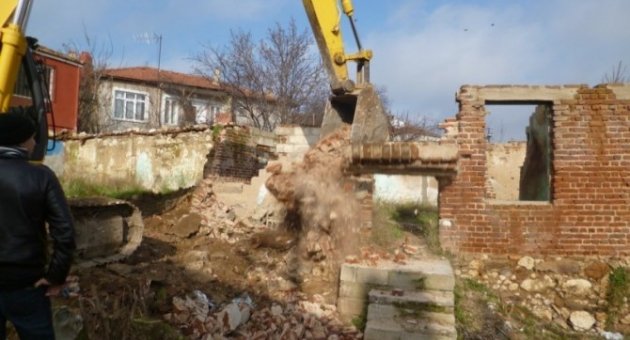 Kırklareli’nde Metruk Binalara Önlemler Alınıyor